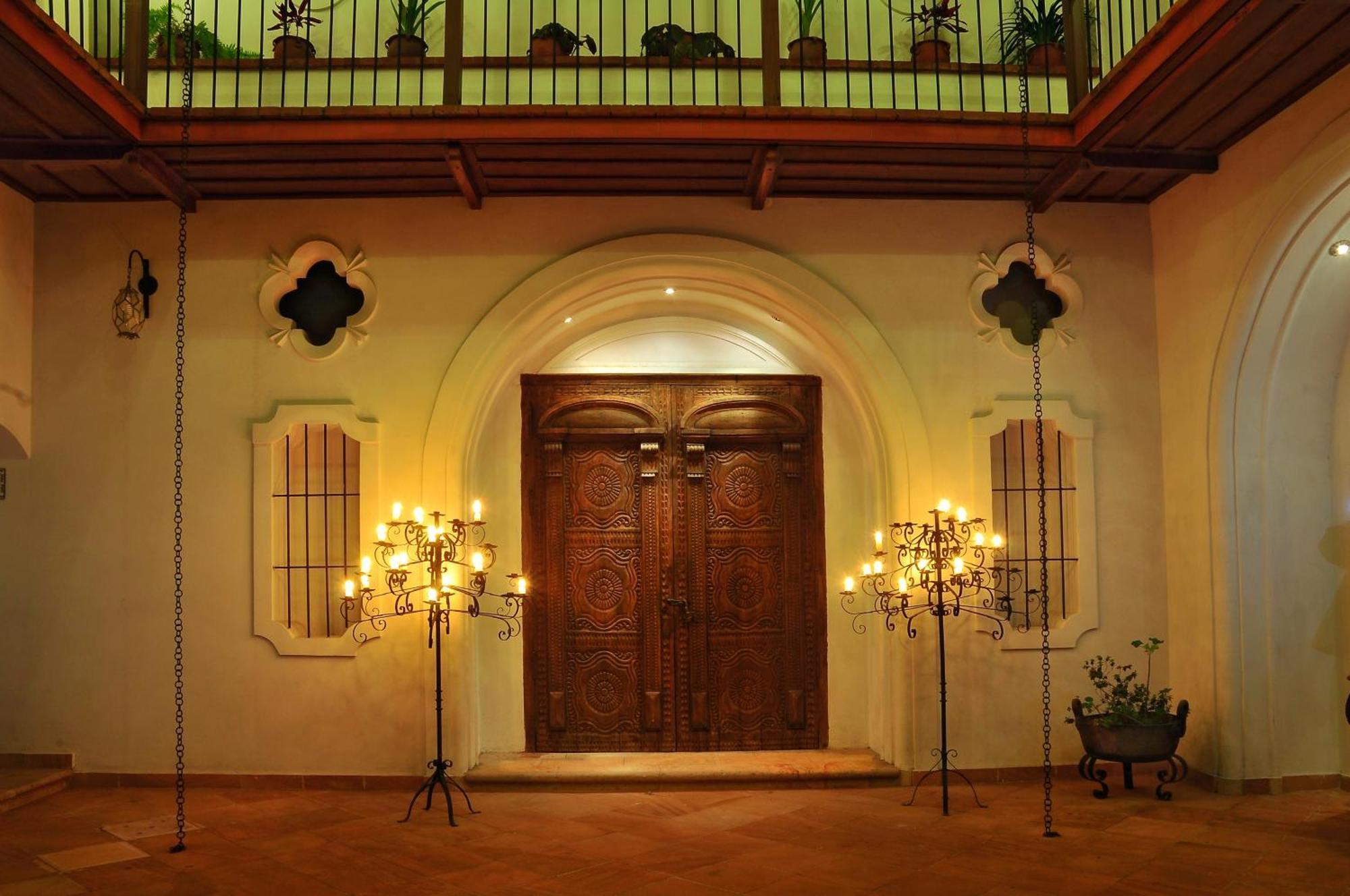 Parador Santa Maria La Real スクレ エクステリア 写真