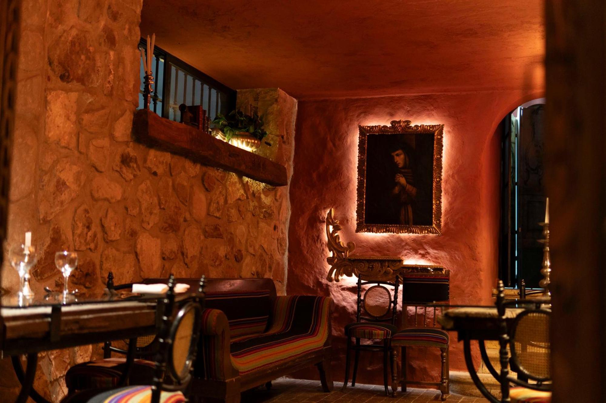 Parador Santa Maria La Real スクレ エクステリア 写真