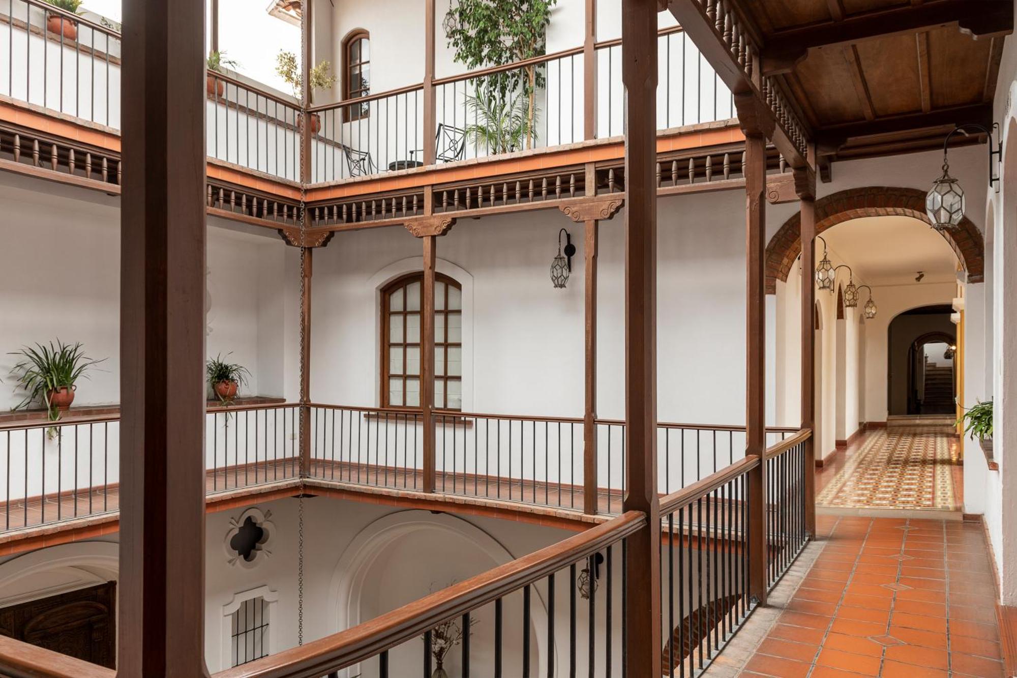 Parador Santa Maria La Real スクレ エクステリア 写真